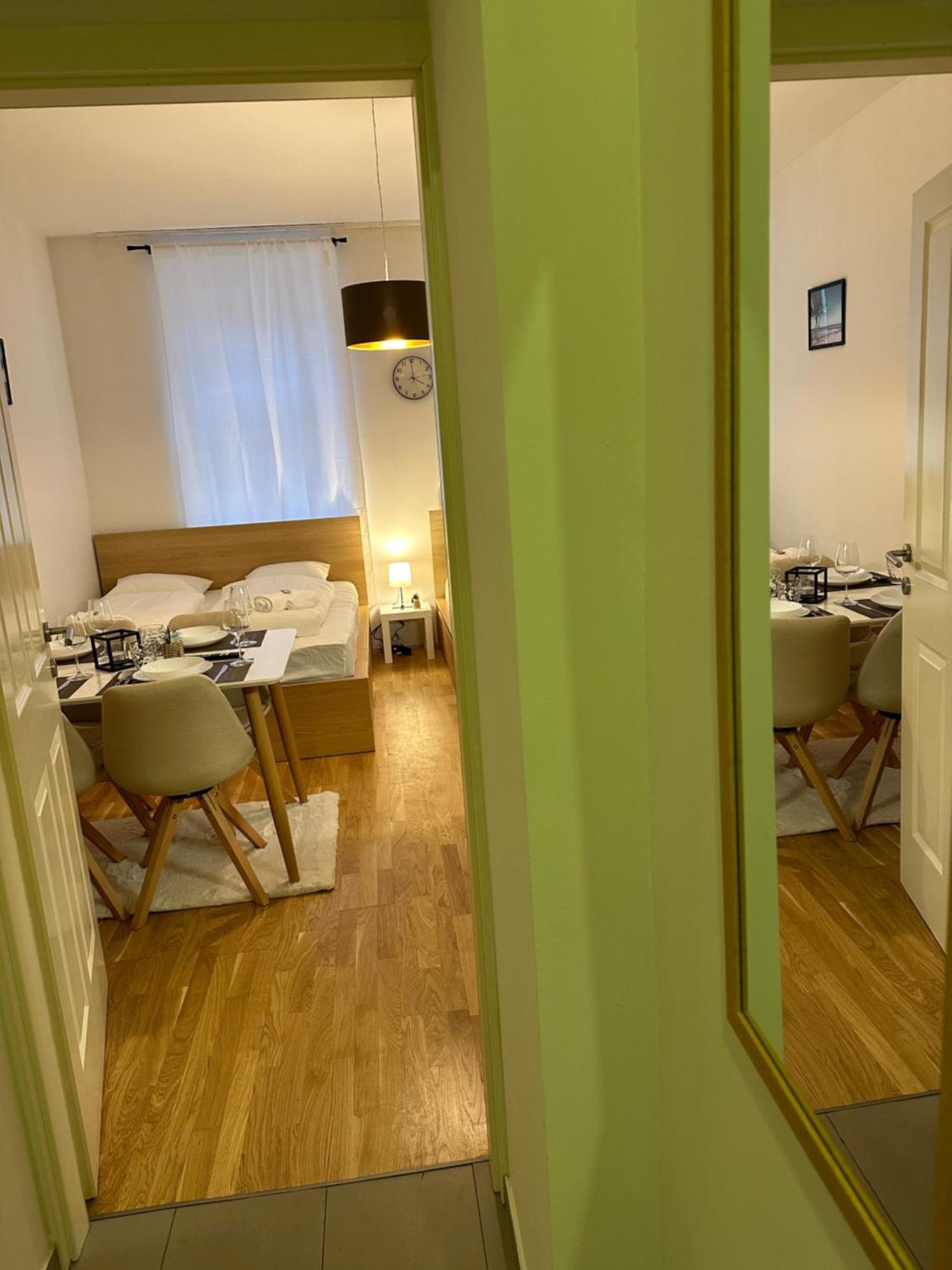 Apartment Cozy 5-person In 6 Wien